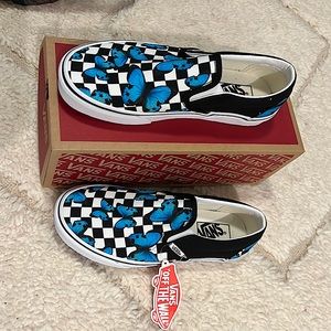 NIB, NWT Black & White check with 🦋 Vans!